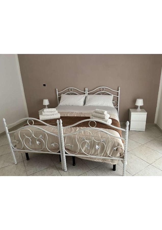 La Svolta Rooms Наполи Екстериор снимка